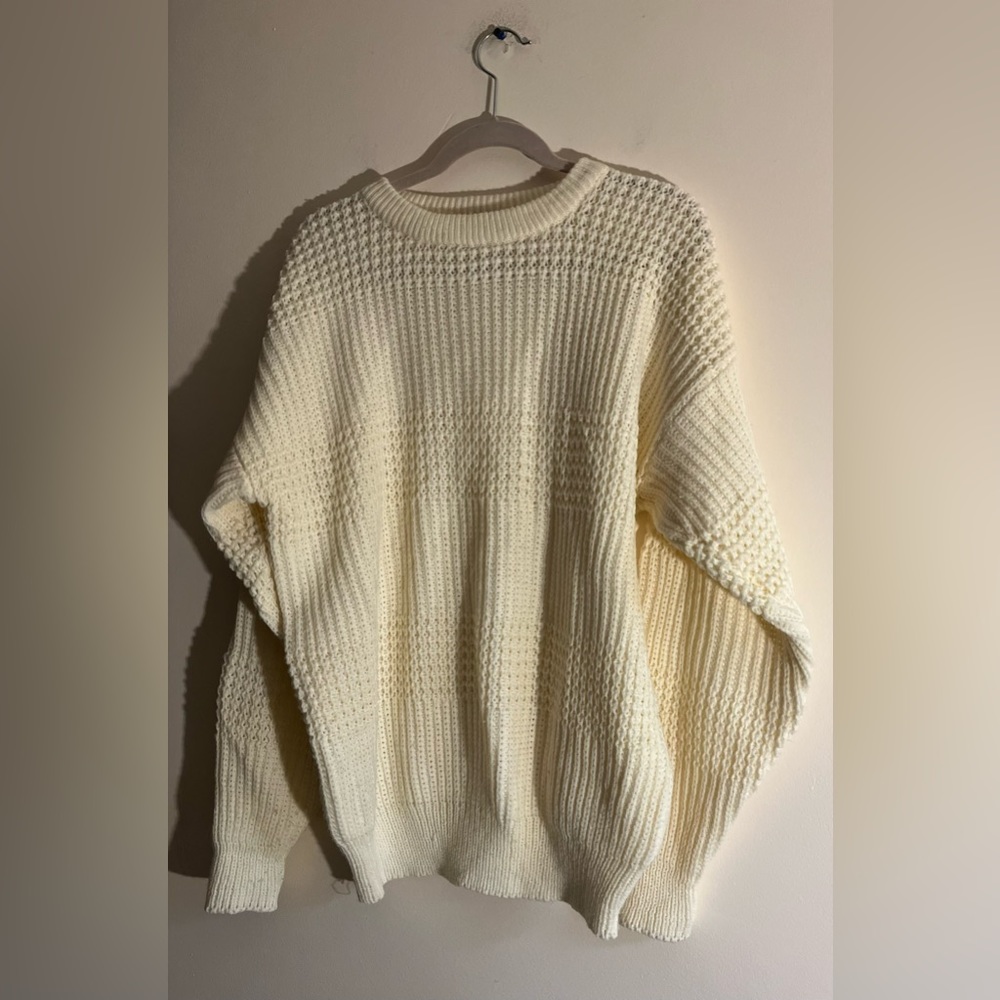 High Sierra Vintage cream cable knit sweater size M